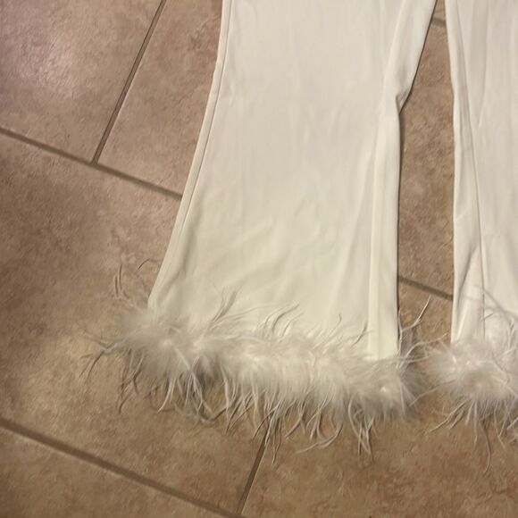 Off white Feathered bottom pants - Picture 2 of 5